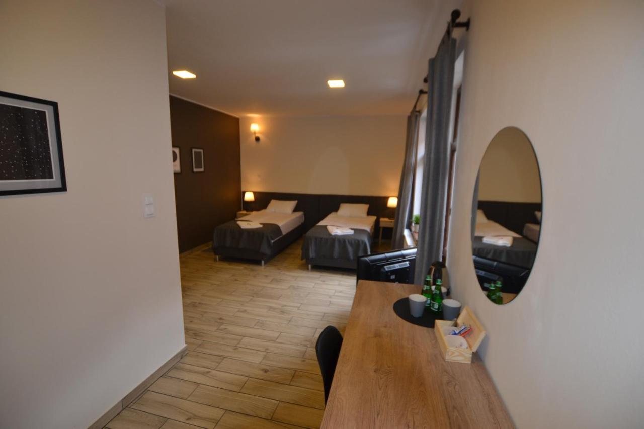 Sleepwell Apartments Legnica Ngoại thất bức ảnh